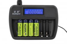 OXE Nabíječka baterií AA na 6 ks, s displejem a 8 ks nabíjecích baterií Varta 56706 R6 2100mAh NIMH basic